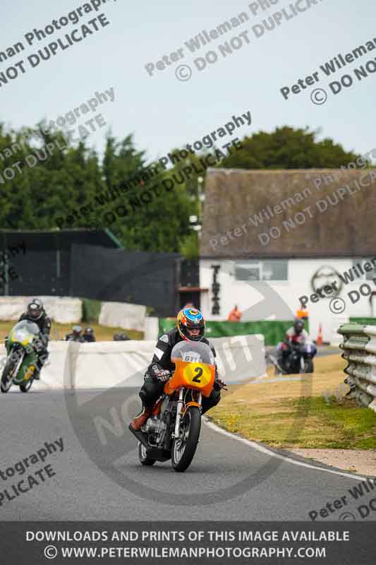 Vintage motorcycle club;eventdigitalimages;mallory park;mallory park trackday photographs;no limits trackdays;peter wileman photography;trackday digital images;trackday photos;vmcc festival 1000 bikes photographs